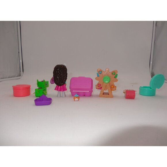 Gabby's Dollhouse, Baby Box Cat Craft-A-Riffic Room Exclusive Figure and Dragon - Picture 13 of 14